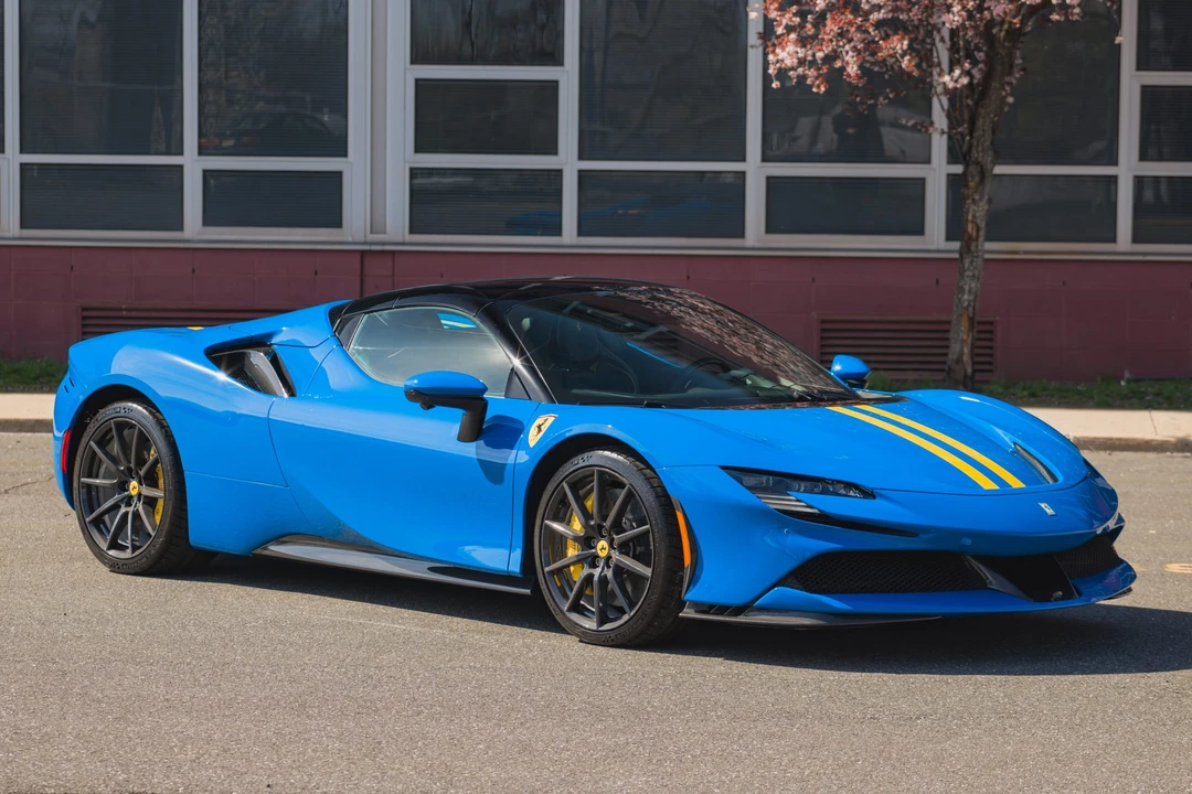 2025 Ferrari SF90 Spider - Image 31 of 31