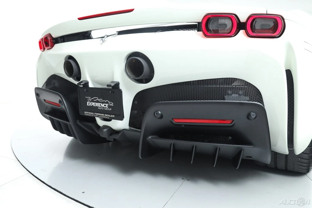 2025 Ferrari SF90 Spider - Image 20 of 21
