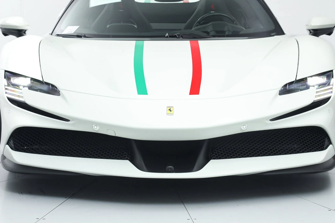 2025 Ferrari SF90 Spider - Image 14 of 31