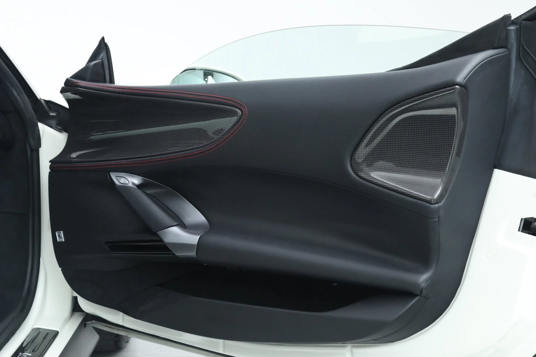 2025 Ferrari SF90 Spider - Image 21 of 31