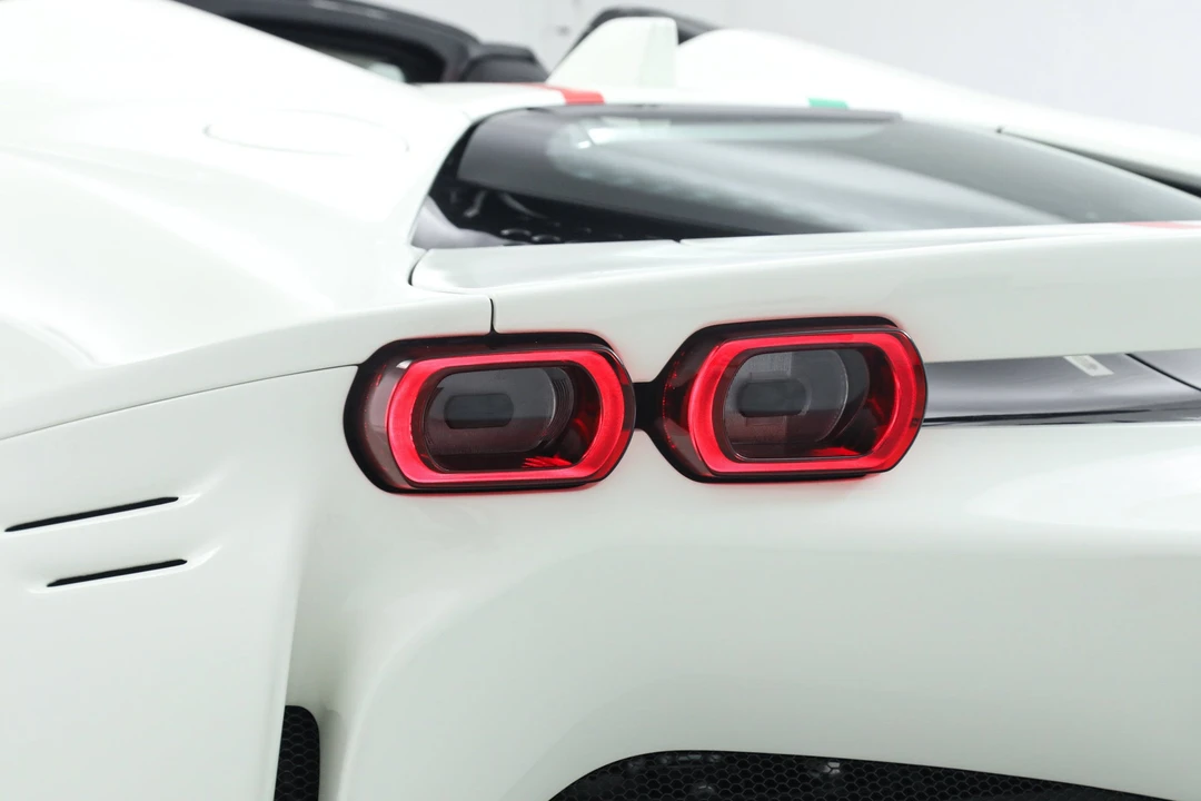 2025 Ferrari SF90 Spider - Image 19 of 31
