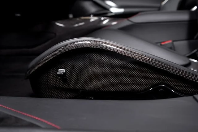 2025 Ferrari SF90 Spider - Image 29 of 31