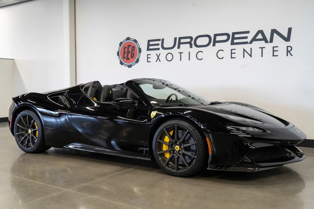2025 Ferrari SF90 Spider - Image 25 of 31