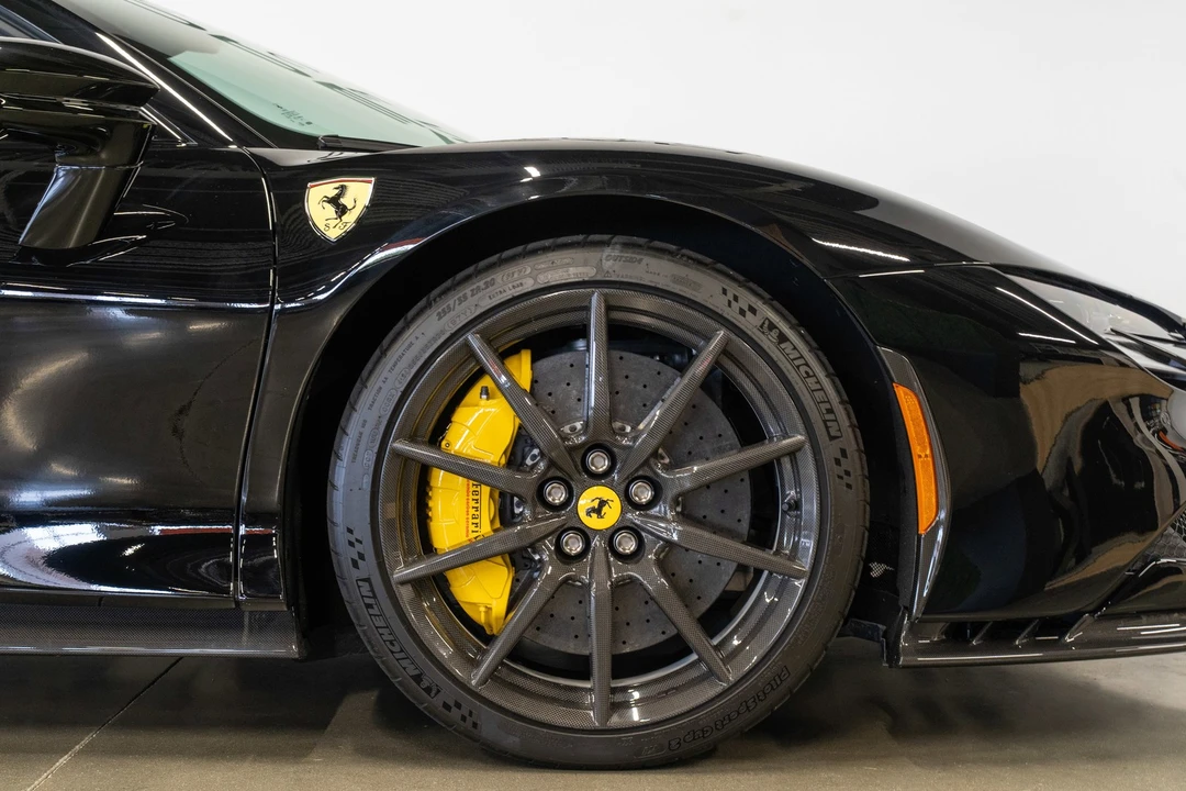 2025 Ferrari SF90 Spider - Image 27 of 31