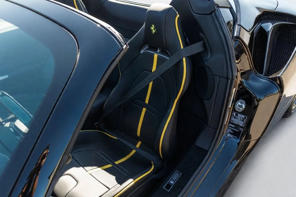 2025 Ferrari SF90 Spider - Image 6 of 31