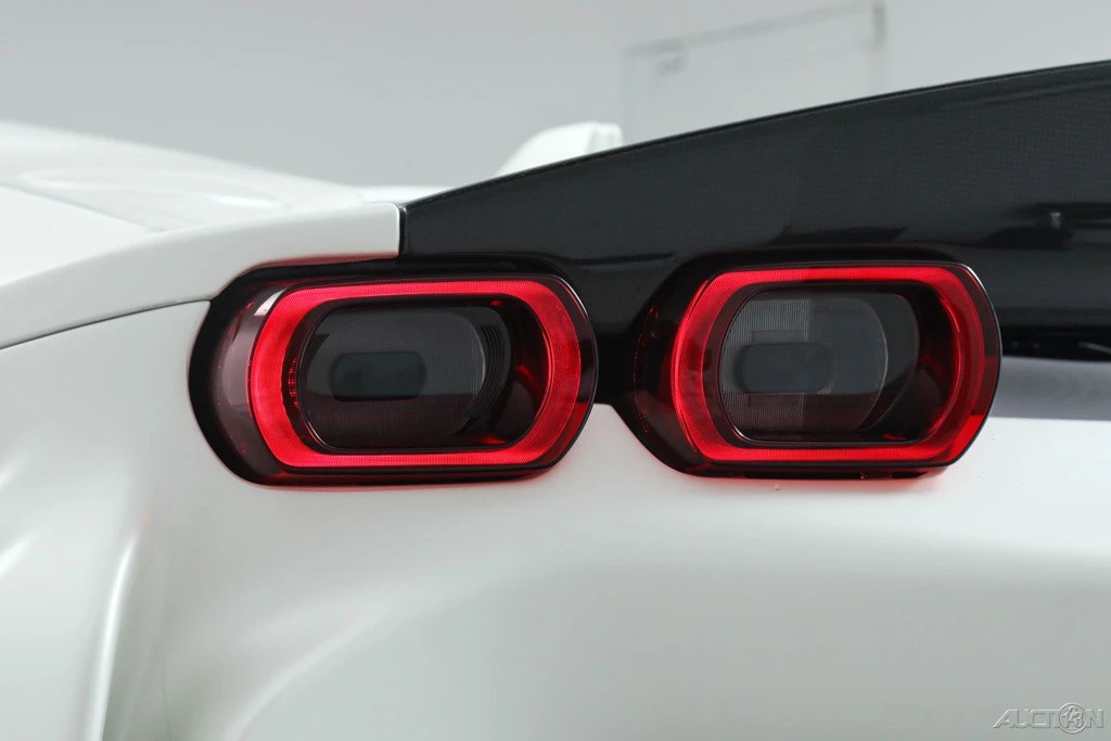 2025 Ferrari SF90 Spider - Image 18 of 21