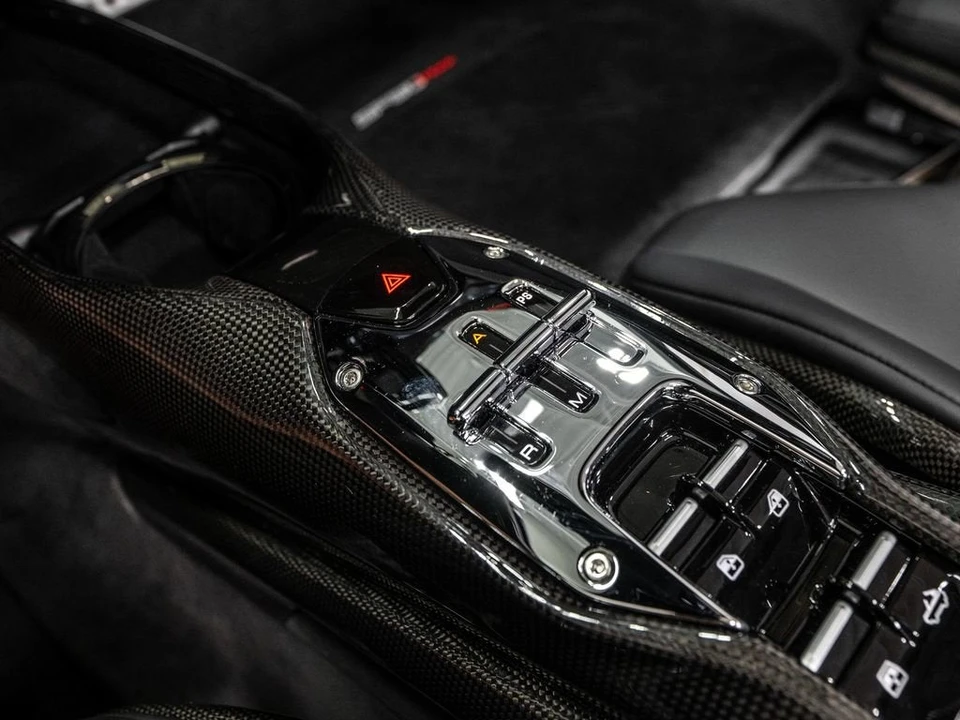 2025 Ferrari SF90 Spider - Image 24 of 31