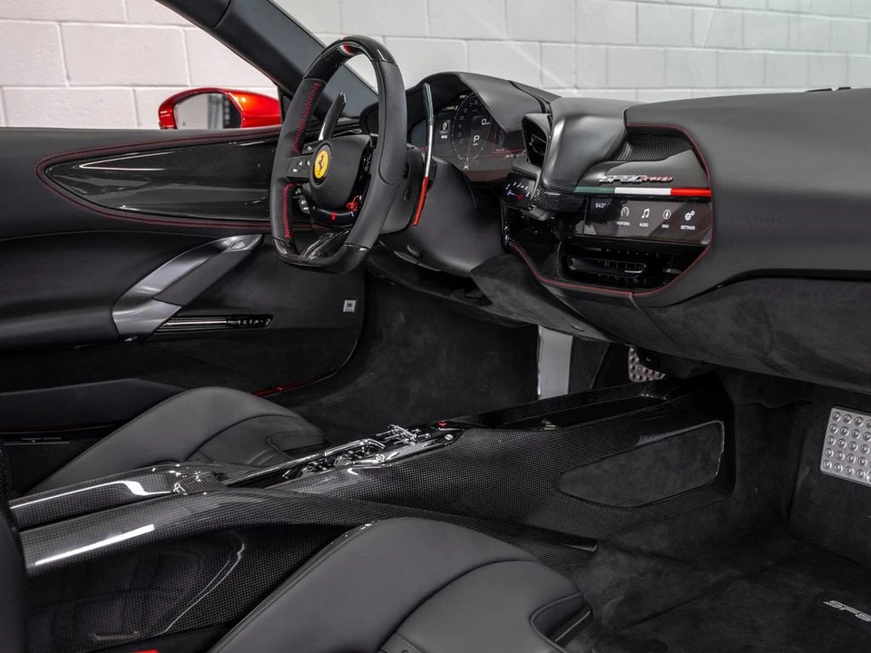 2025 Ferrari SF90 Spider - Image 16 of 31