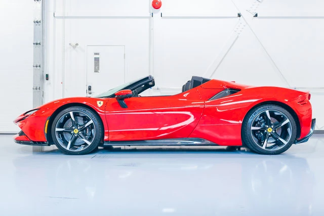2025 Ferrari SF90 Spider - Image 14 of 17