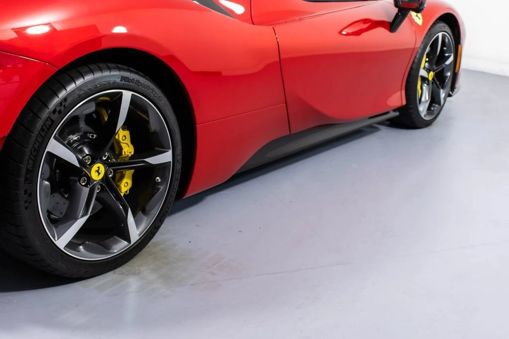 2025 Ferrari SF90 Spider - Image 20 of 31