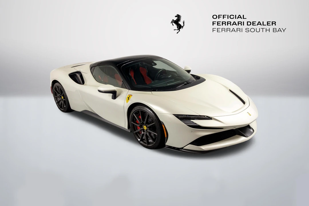 2025 Ferrari SF90 Spider - Image 26 of 31