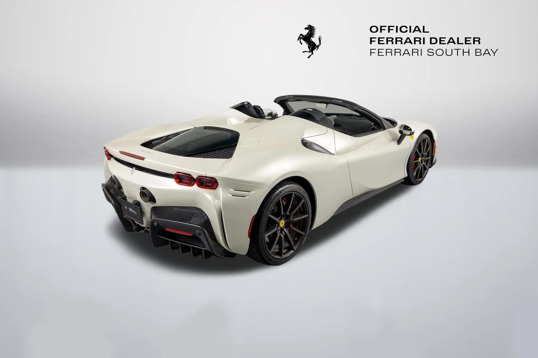 2025 Ferrari SF90 Spider - Image 18 of 31