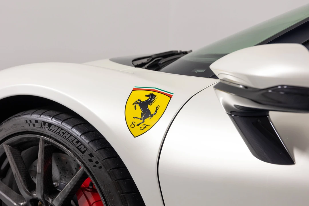 2025 Ferrari SF90 Spider - Image 30 of 31