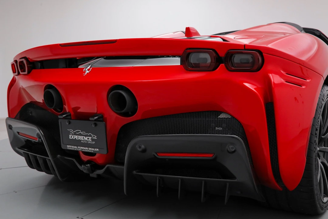 2025 Ferrari SF90 Spider - Image 24 of 31