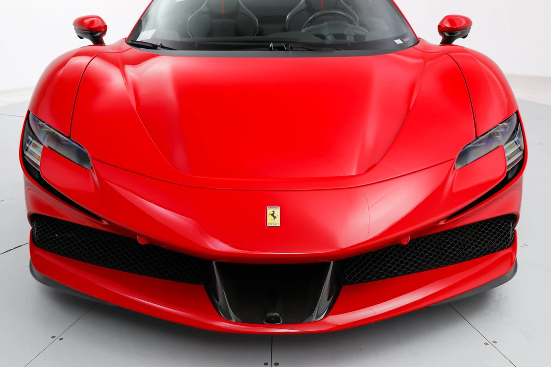 2025 Ferrari SF90 Spider - Image 25 of 31