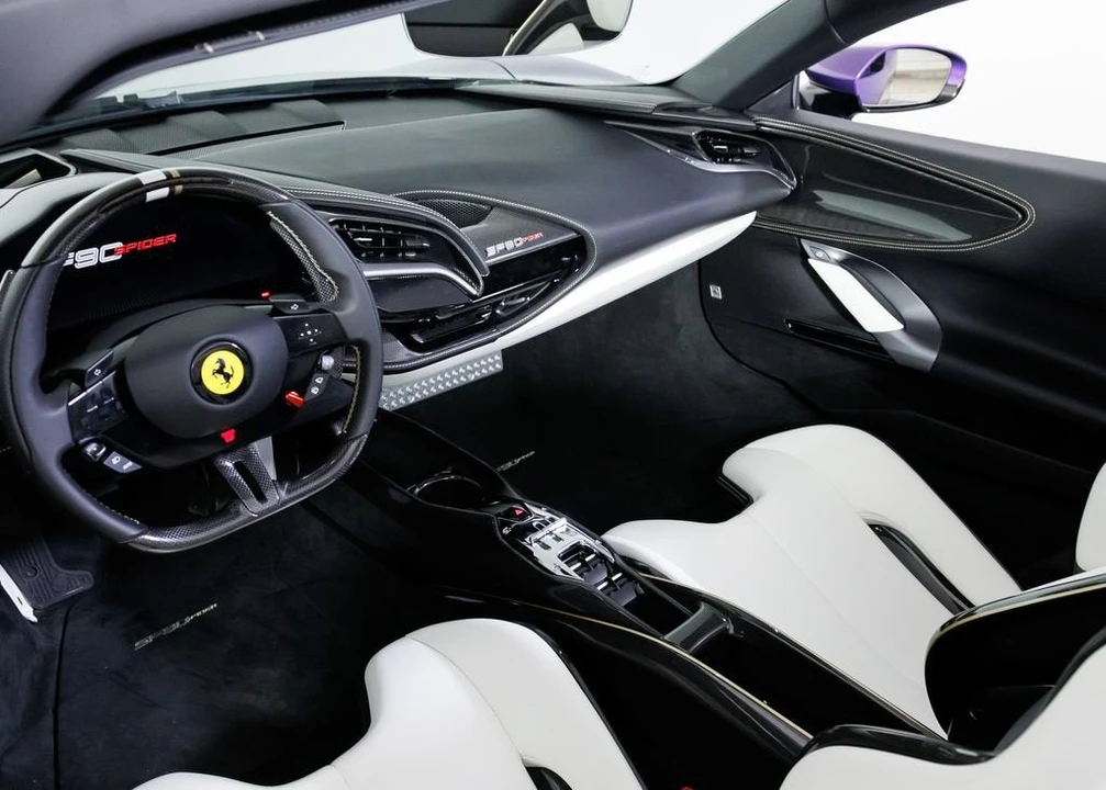 2025 Ferrari SF90 Spider - Image 30 of 31