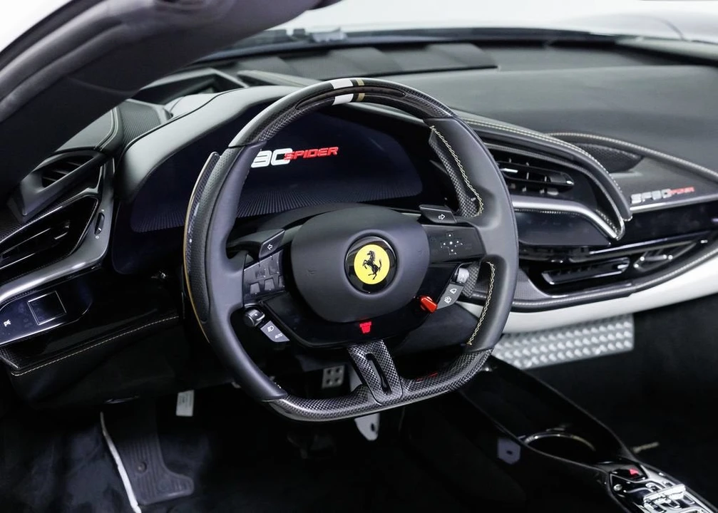 2025 Ferrari SF90 Spider - Image 19 of 31