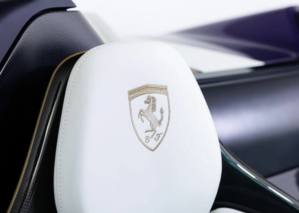 2025 Ferrari SF90 Spider - Image 29 of 31