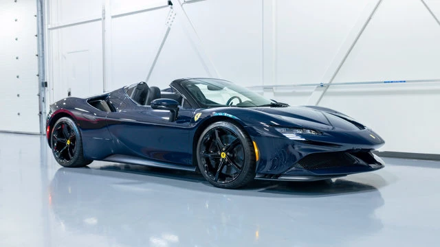 2025 Ferrari SF90 Spider - Image 12 of 15