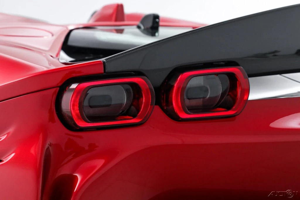 2025 Ferrari SF90 Spider - Image 19 of 21