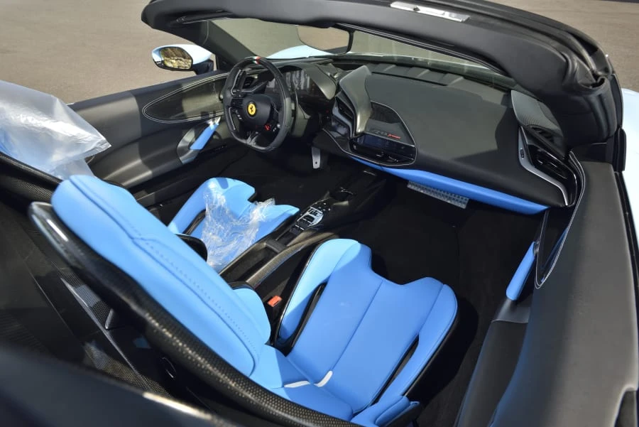 2025 Ferrari SF90 Spider - Image 26 of 31