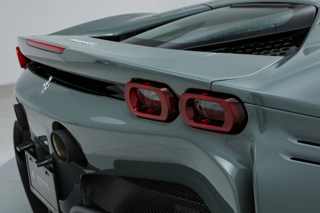 2025 Ferrari SF90 Spider - Image 23 of 31
