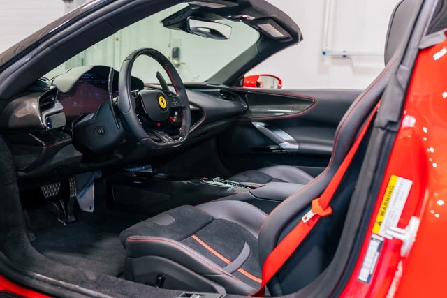 2025 Ferrari SF90 Spider - Image 4 of 16