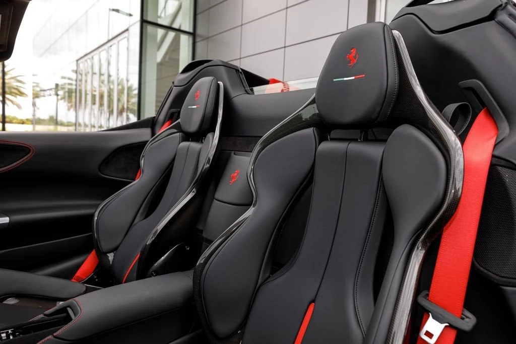 2025 Ferrari SF90 Spider - Image 20 of 31