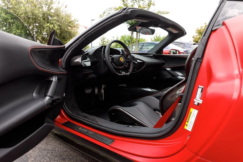 2025 Ferrari SF90 Spider - Image 23 of 31