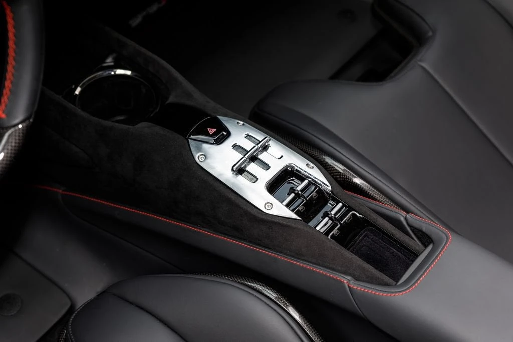2025 Ferrari SF90 Spider - Image 29 of 31