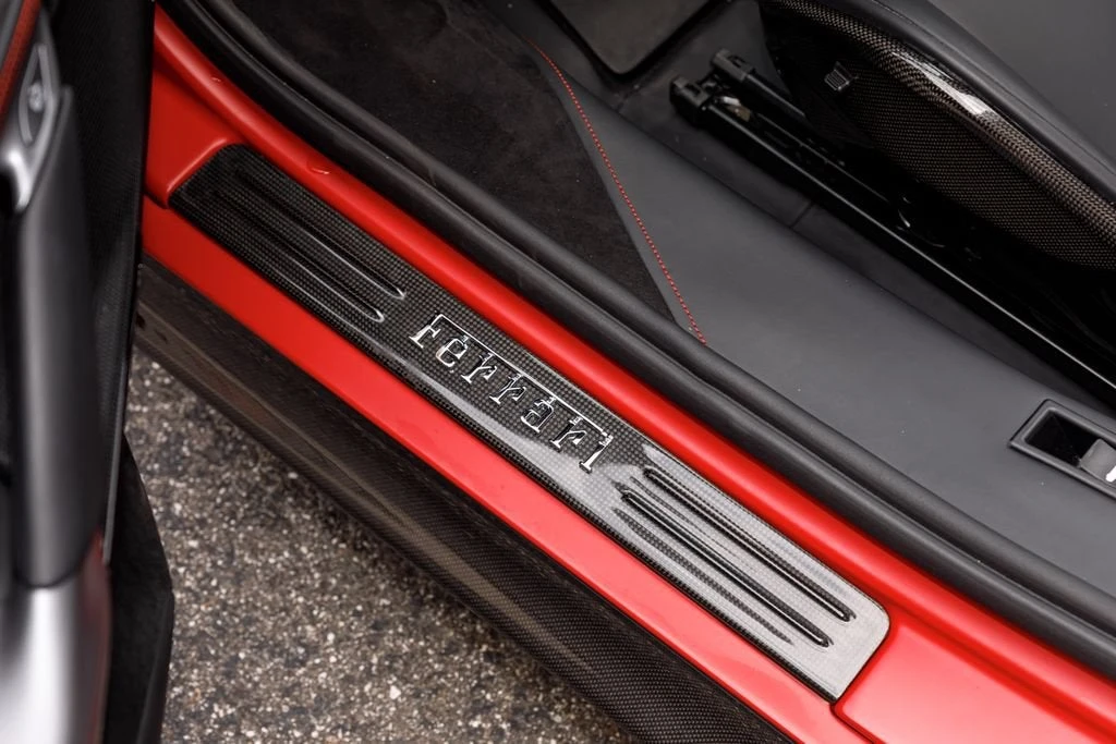 2025 Ferrari SF90 Spider - Image 27 of 31