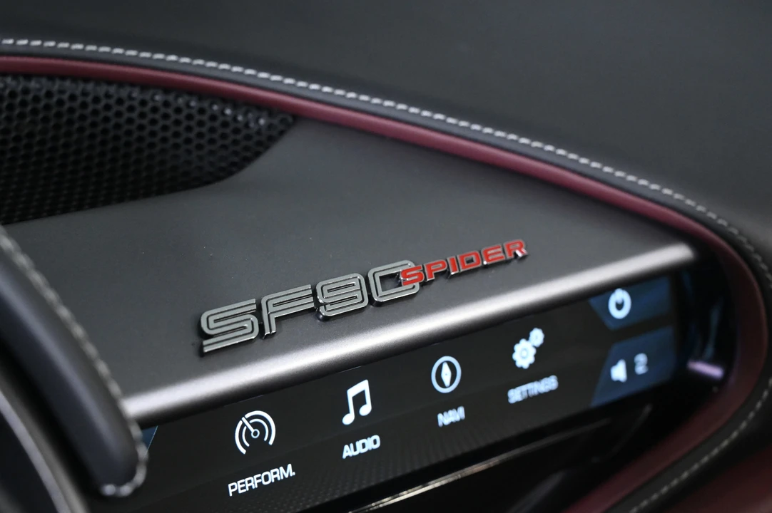 2025 Ferrari SF90 Spider - Image 23 of 31