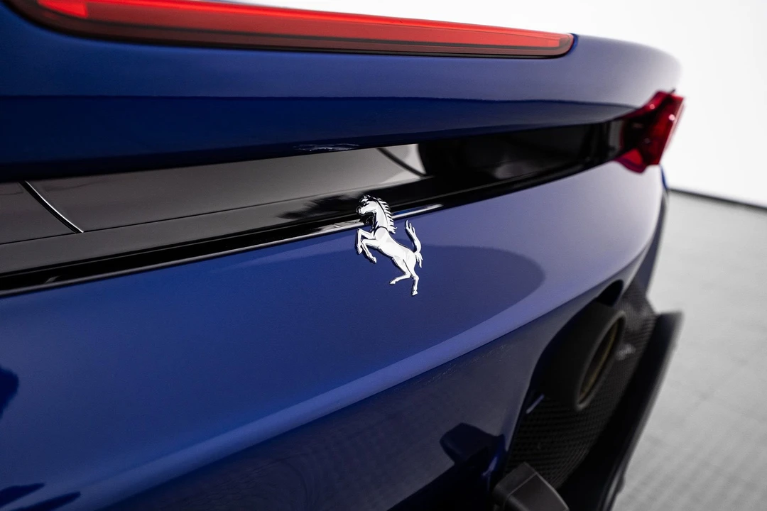 2025 Ferrari SF90 Spider - Image 27 of 31