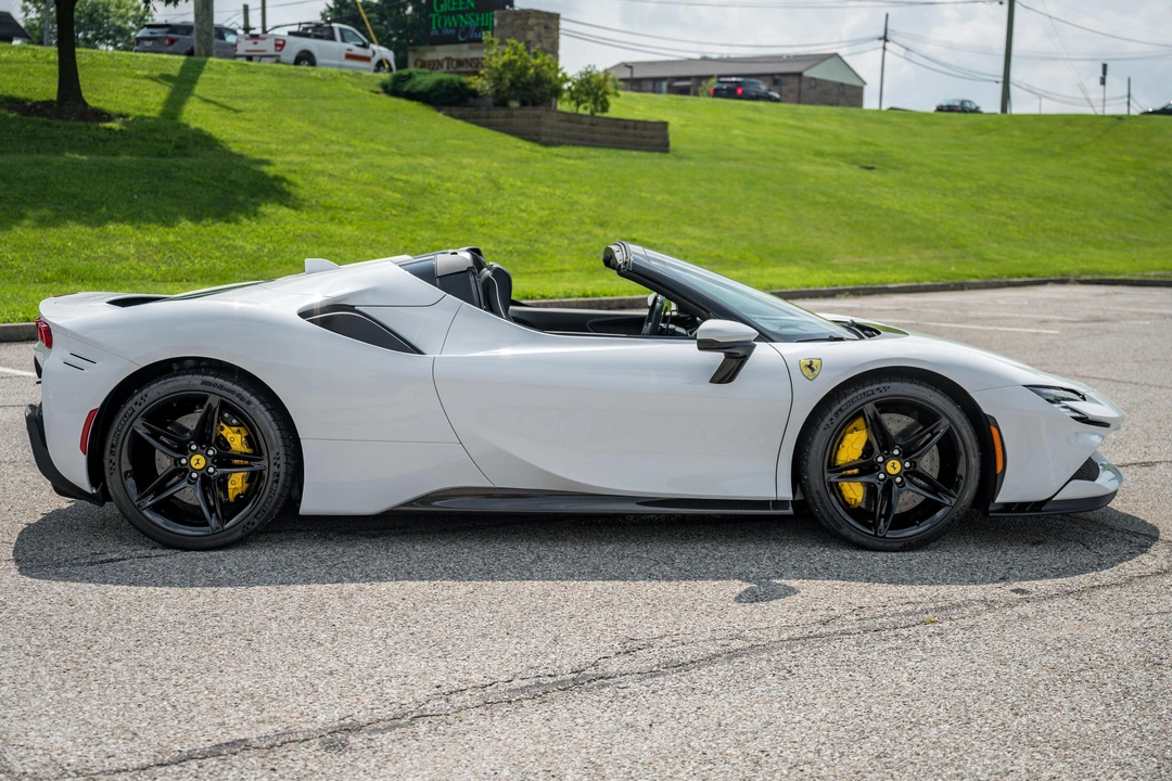 2025 Ferrari SF90 Spider - Image 8 of 31