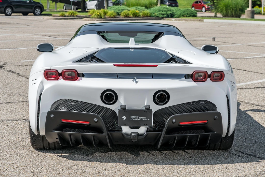 2025 Ferrari SF90 Spider - Image 17 of 31
