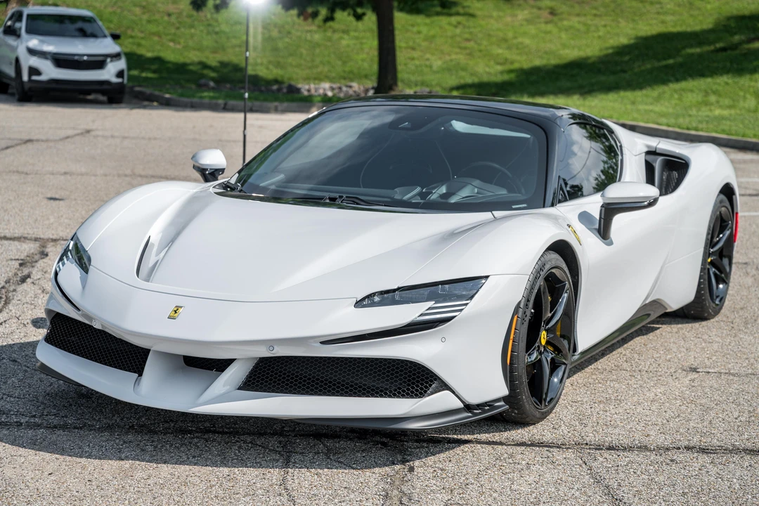 2025 Ferrari SF90 Spider - Image 12 of 31