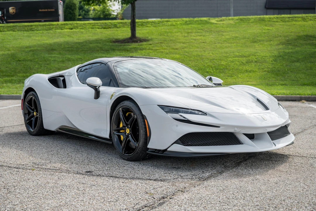 2025 Ferrari SF90 Spider - Image 22 of 31