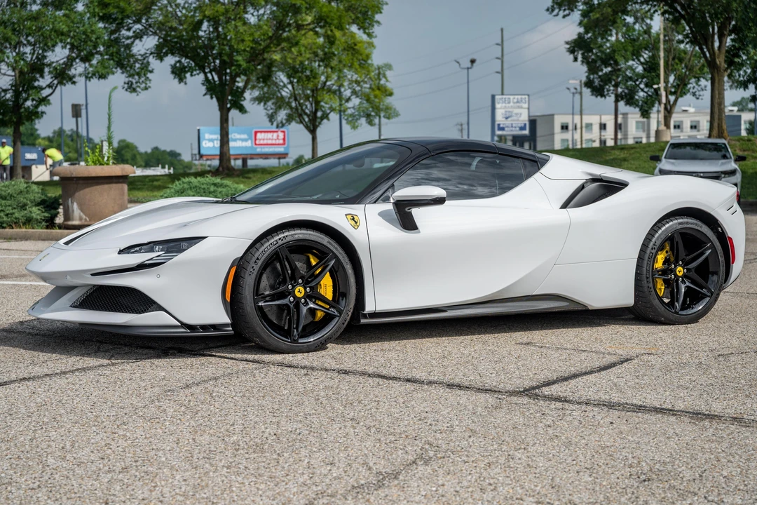 2025 Ferrari SF90 Spider - Image 14 of 31