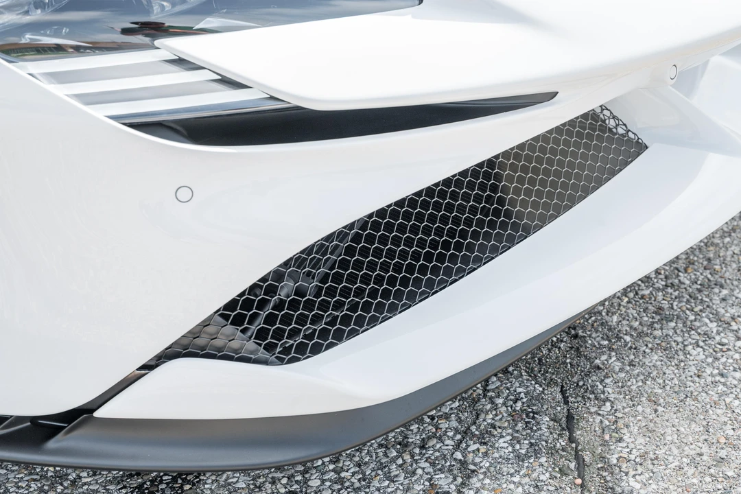 2025 Ferrari SF90 Spider - Image 27 of 31