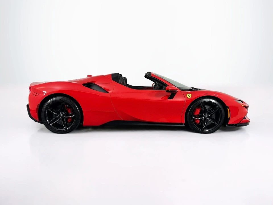 2025 Ferrari SF90 XX Spider - Image 4 of 31