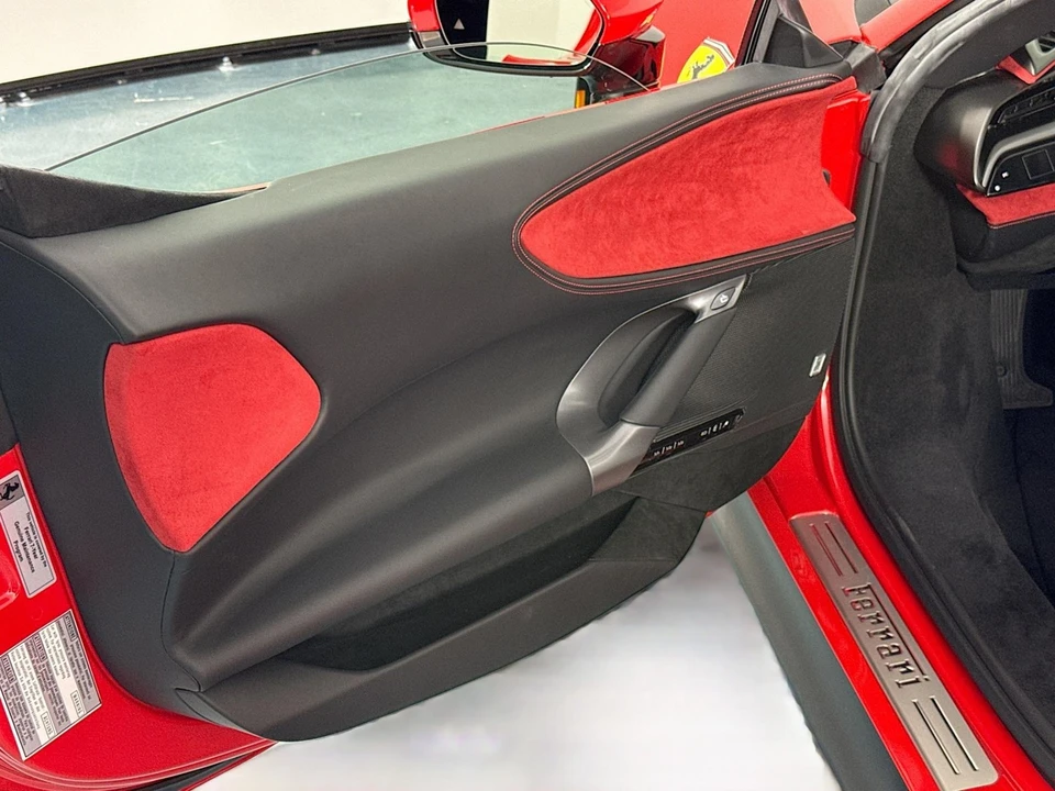 2025 Ferrari SF90 XX Spider - Image 19 of 31