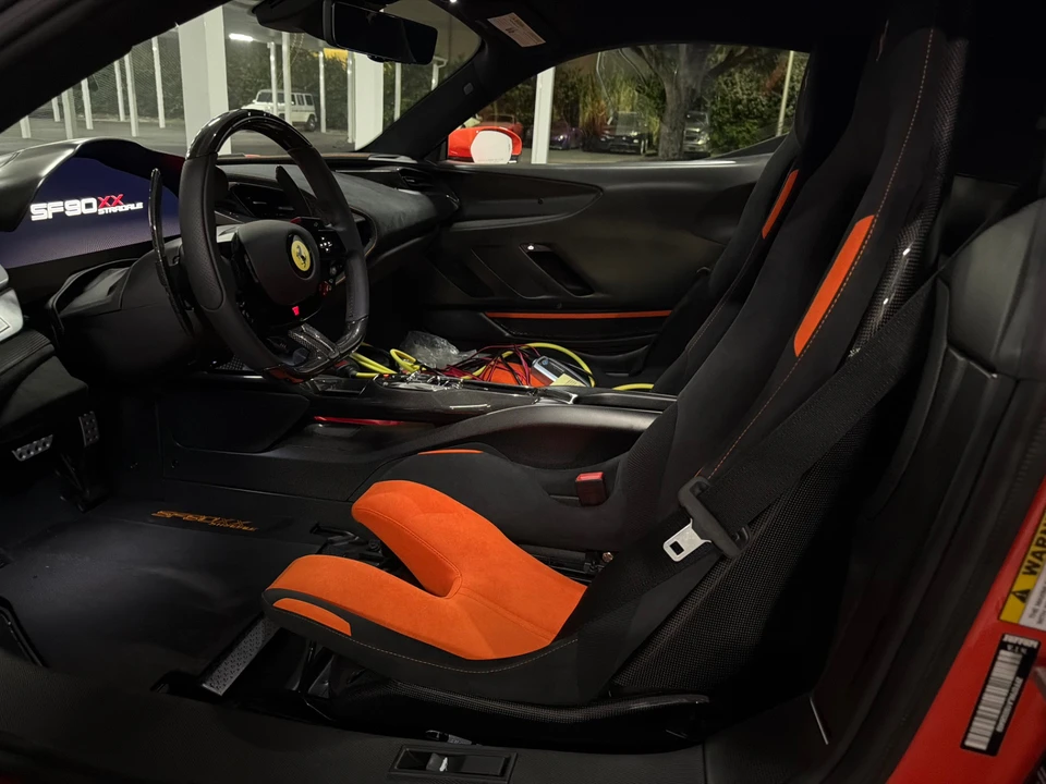 2025 Ferrari SF90 XX Stradale - Image 2 of 10
