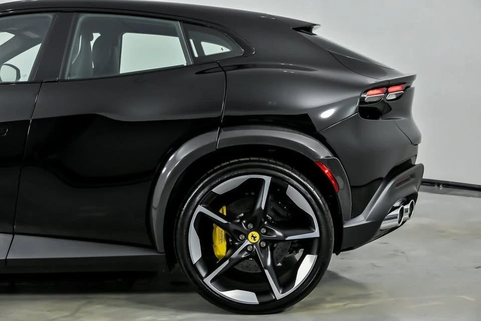 2025 Ferrari Purosangue - Image 10 of 20