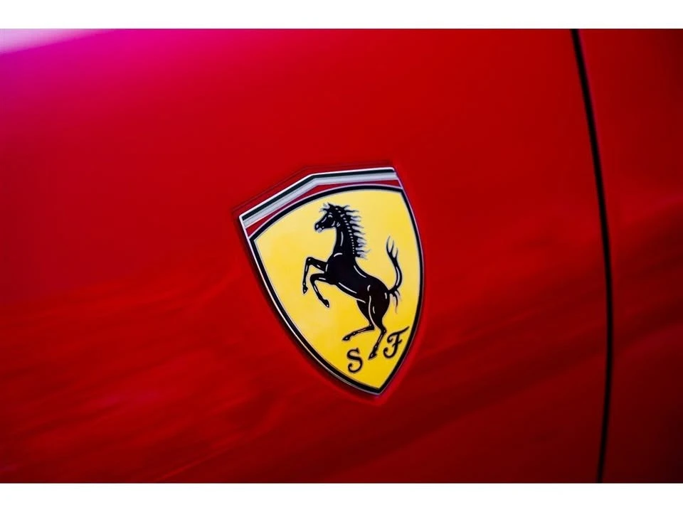 2025 Ferrari Roma - Image 11 of 18
