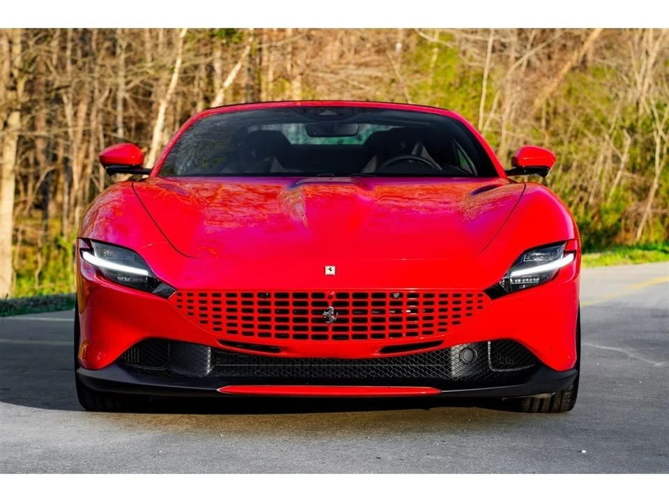2025 Ferrari Roma - Image 3 of 18