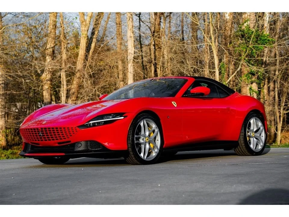 2025 Ferrari Roma - Image 2 of 18