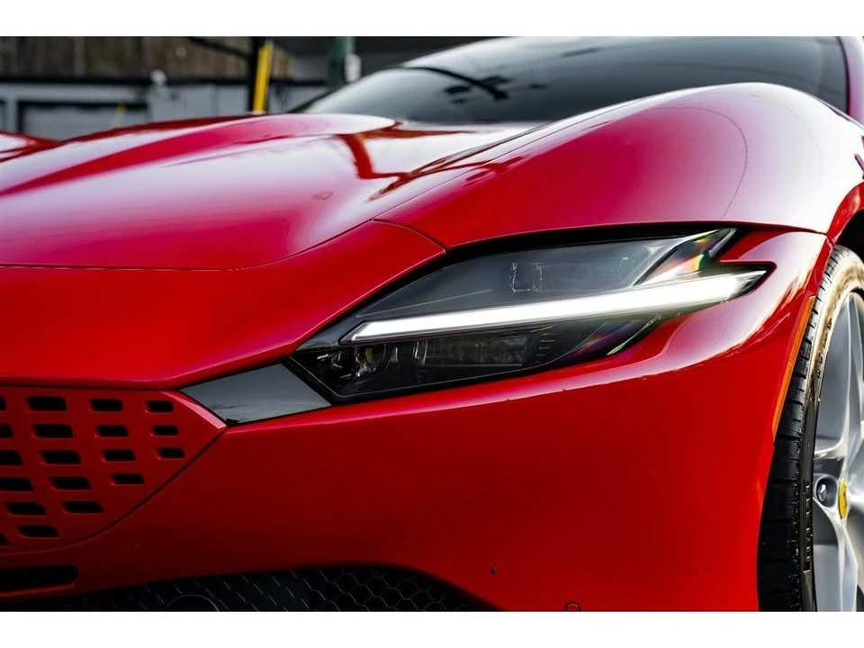 2025 Ferrari Roma - Image 17 of 18