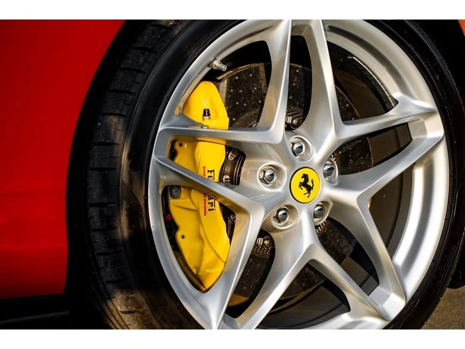 2025 Ferrari Roma - Image 10 of 18