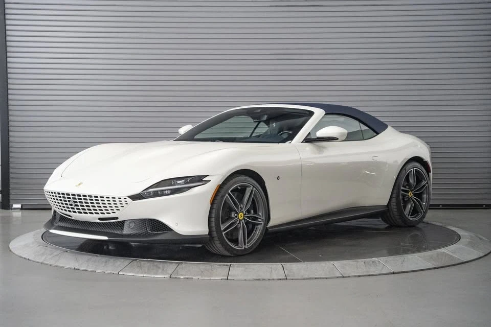 2025 Ferrari Roma Spider - Image 6 of 20