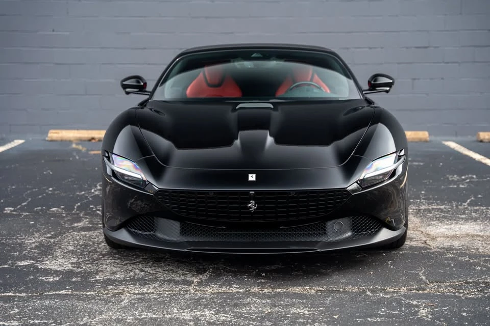 2025 Ferrari Roma Spider - Image 2 of 20
